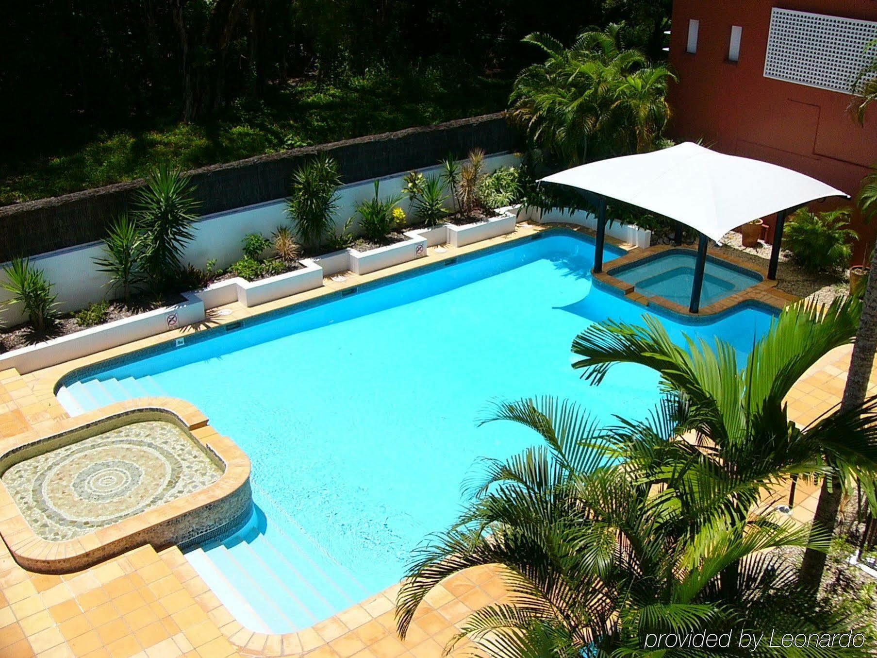 Beachview Apartments At Villa Paradiso Palm Cove Exterior photo